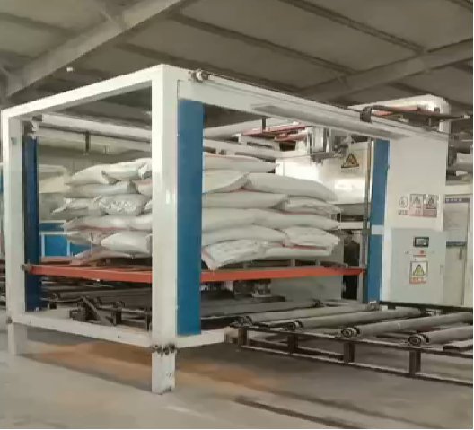 全自動(dòng)投料拆垛機(jī)